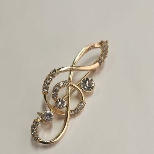 Vintage Gold Treble Clef Brooch with Crystals